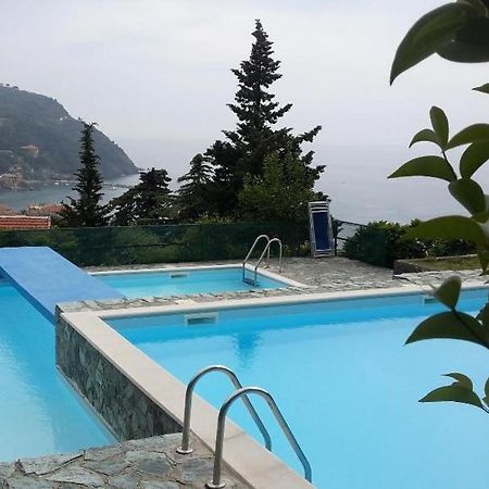 Elegant And Sea View Excelsior Apartment Леванто Экстерьер фото